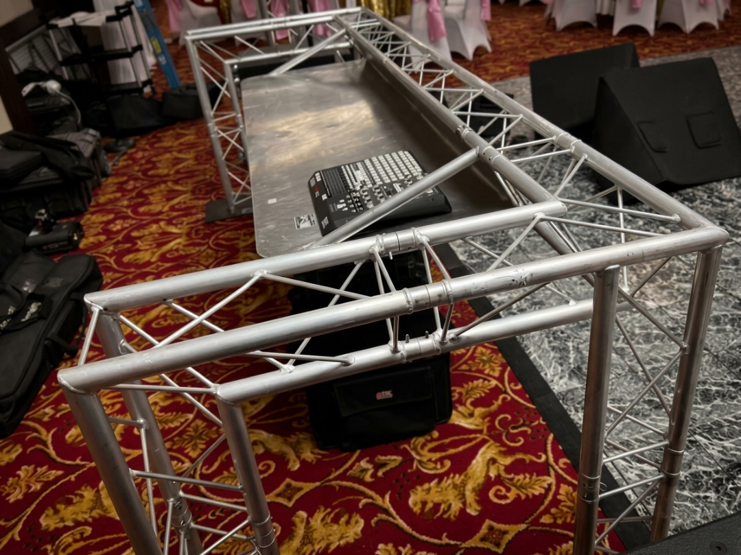 Custom Truss Fabrication